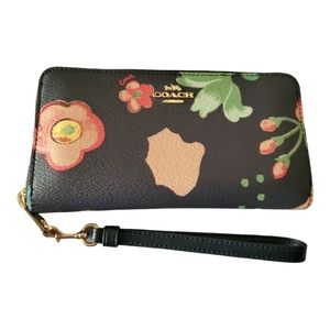 NWOT Coach Zip-Around Floral Wallet